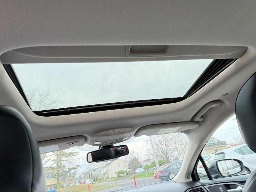 2019 Ford Fusion Energi Titanium FWD photo