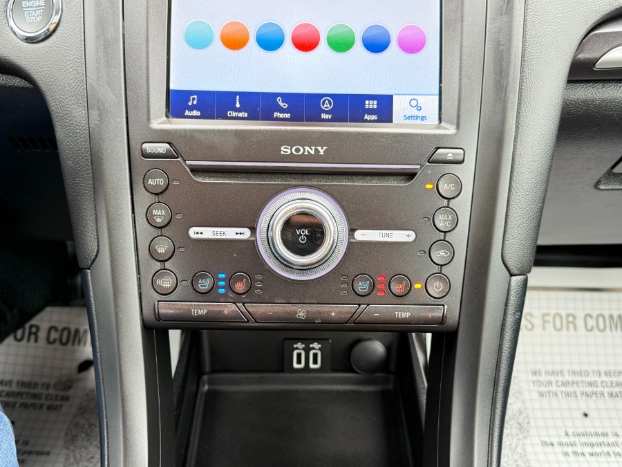 2019 Ford Fusion Energi Titanium FWD photo