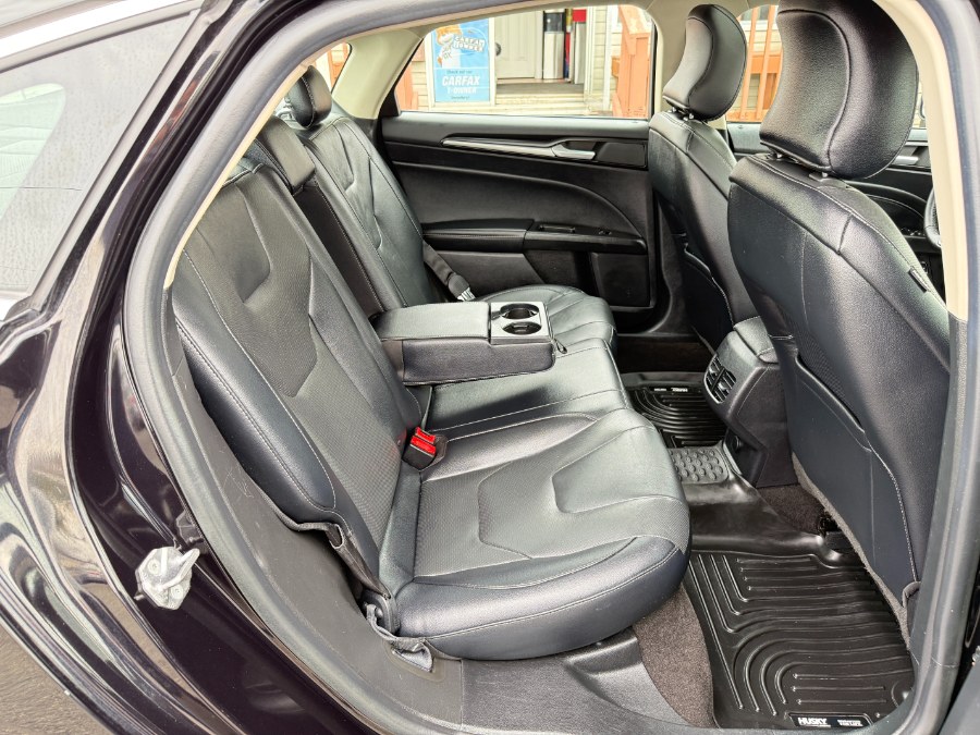 2019 Ford Fusion Energi Titanium FWD photo