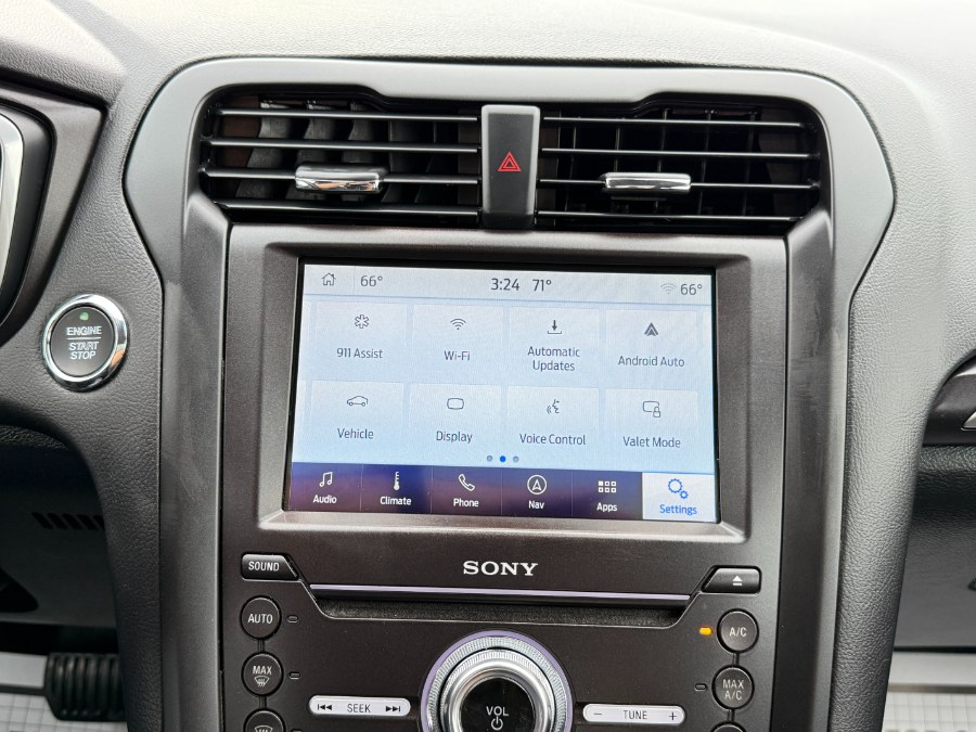 2019 Ford Fusion Energi Titanium FWD photo