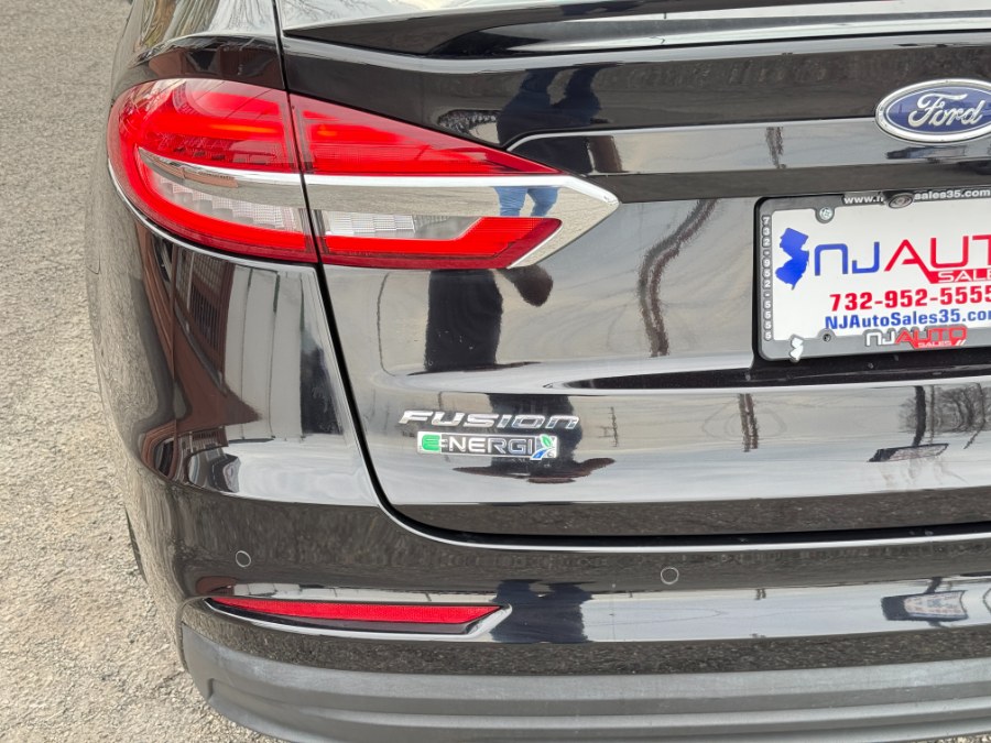 2019 Ford Fusion Energi Titanium FWD photo
