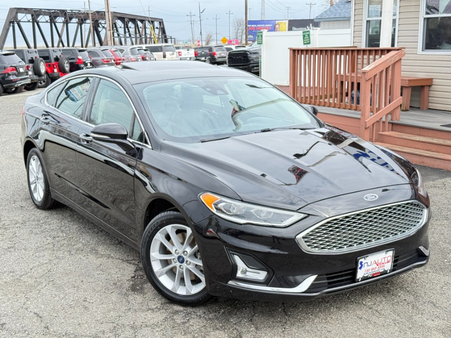 2019 Ford Fusion Energi Titanium FWD photo