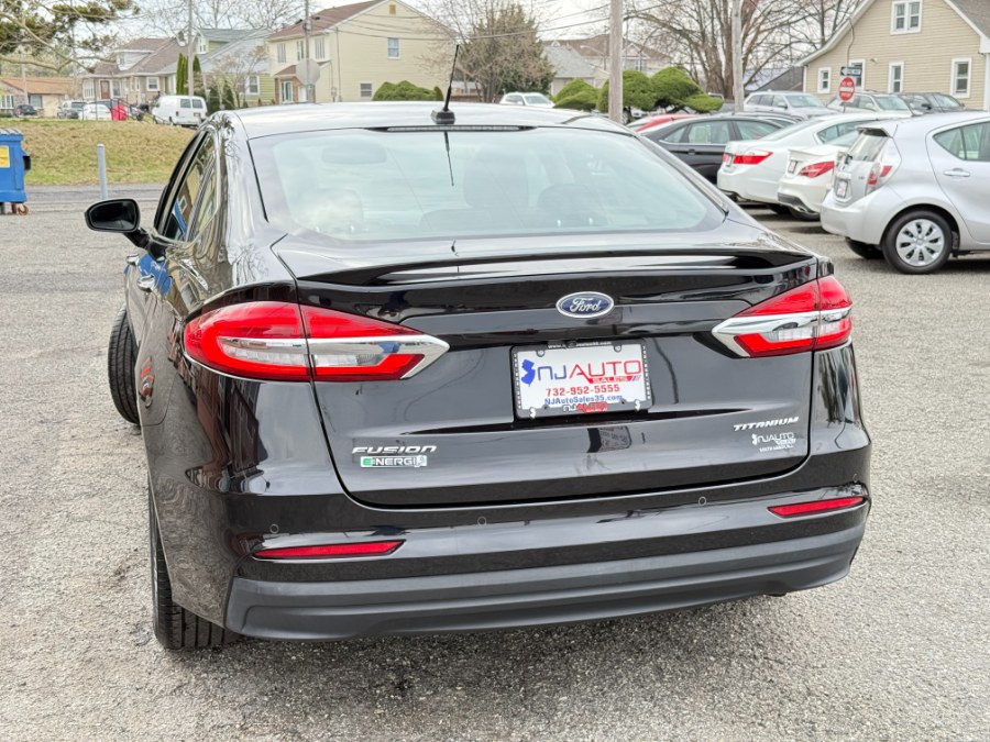 2019 Ford Fusion Energi Titanium FWD photo