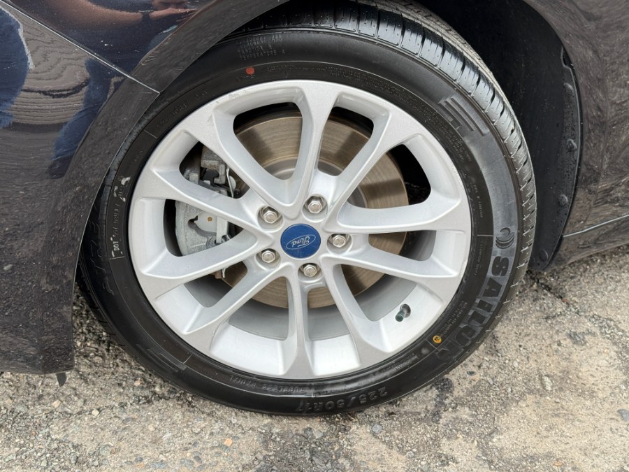 2019 Ford Fusion Energi Titanium FWD photo