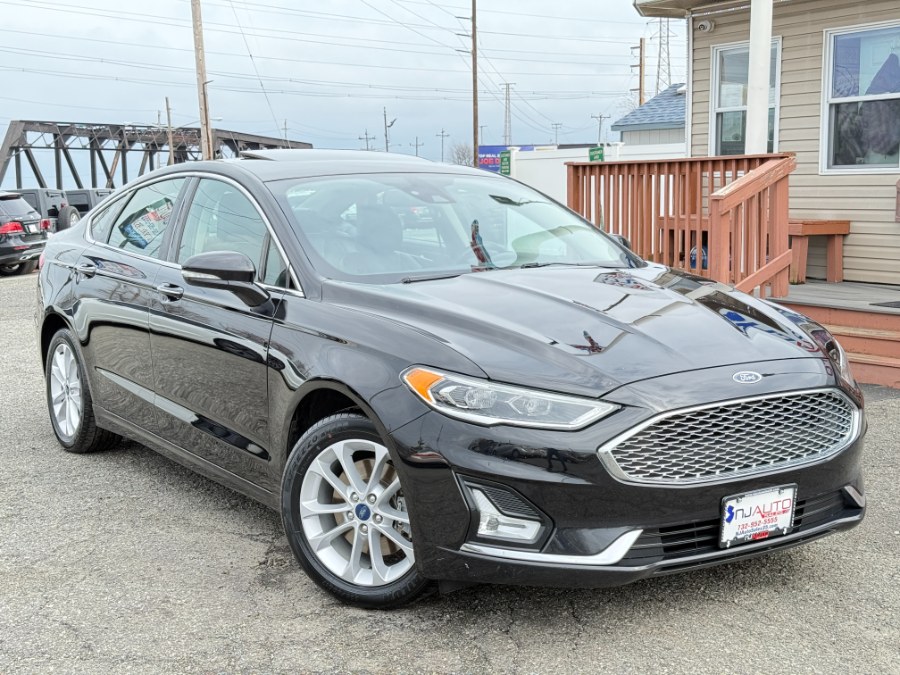 2019 Ford Fusion Energi Titanium FWD photo