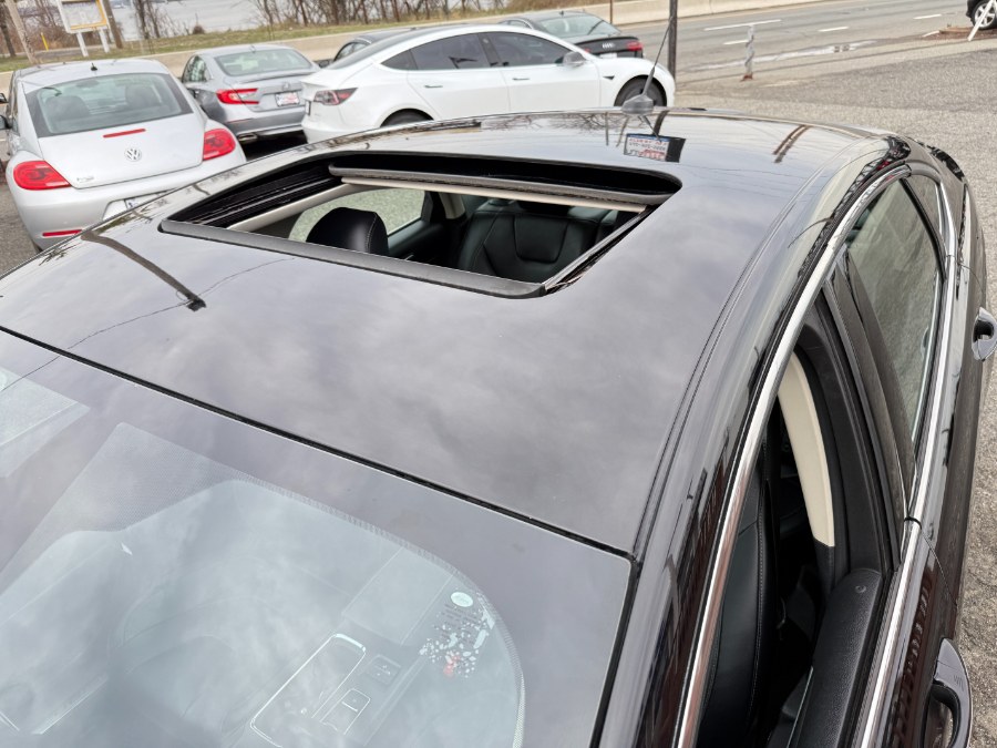 2019 Ford Fusion Energi Titanium FWD photo