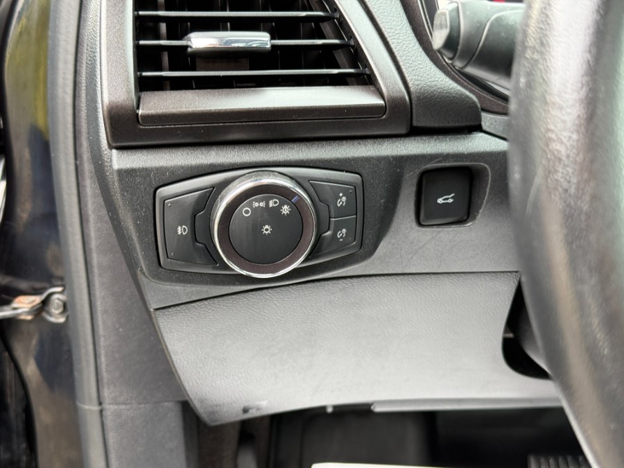 2019 Ford Fusion Energi Titanium FWD photo