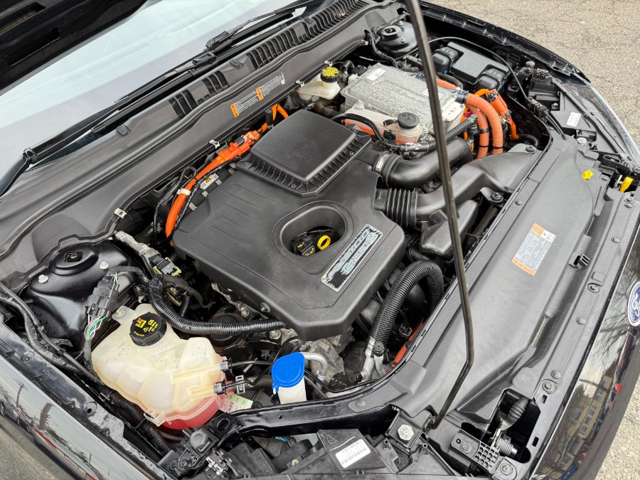 2019 Ford Fusion Energi Titanium FWD photo