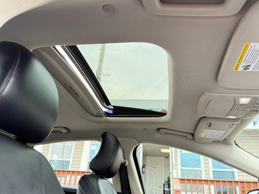 2019 Ford Fusion Energi Titanium FWD photo