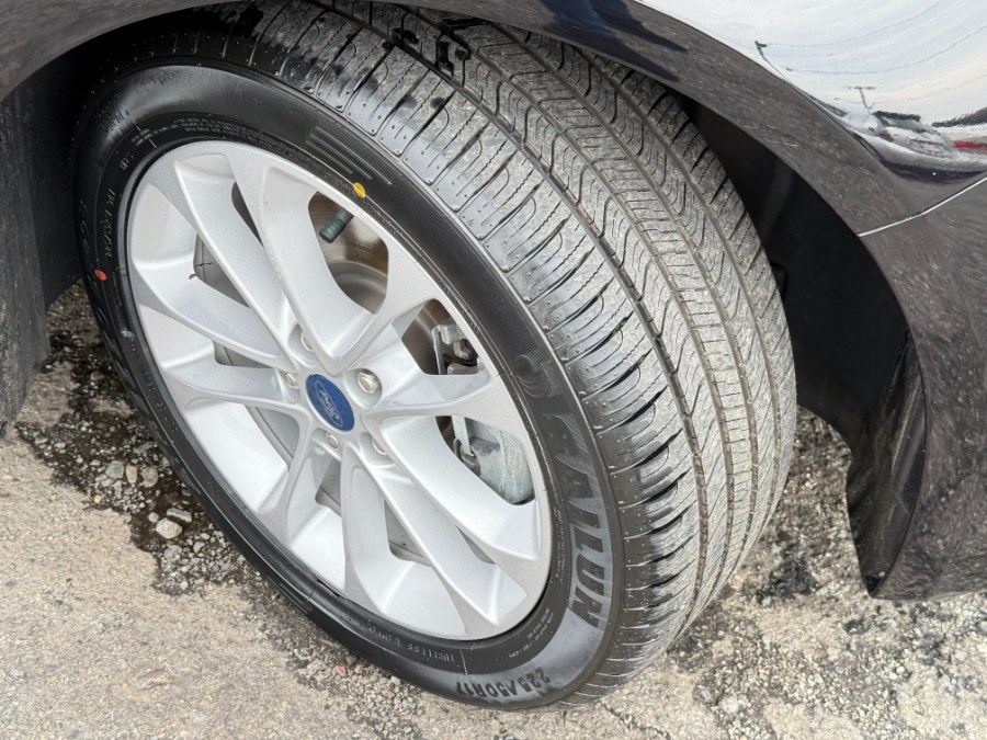2019 Ford Fusion Energi Titanium FWD photo