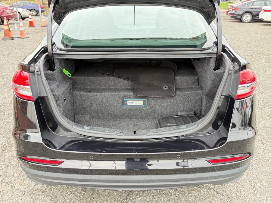 2019 Ford Fusion Energi Titanium FWD photo