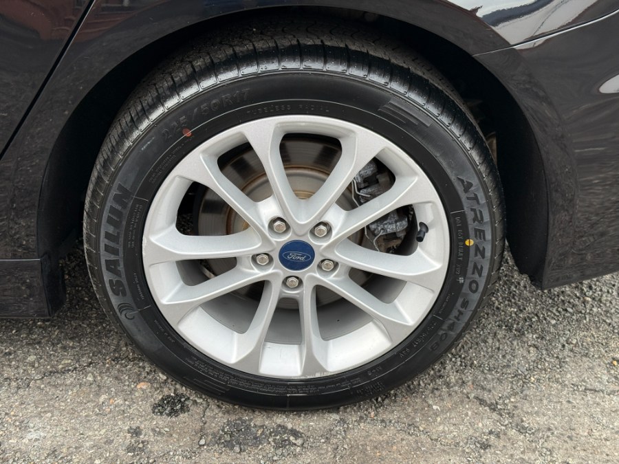 2019 Ford Fusion Energi Titanium FWD photo