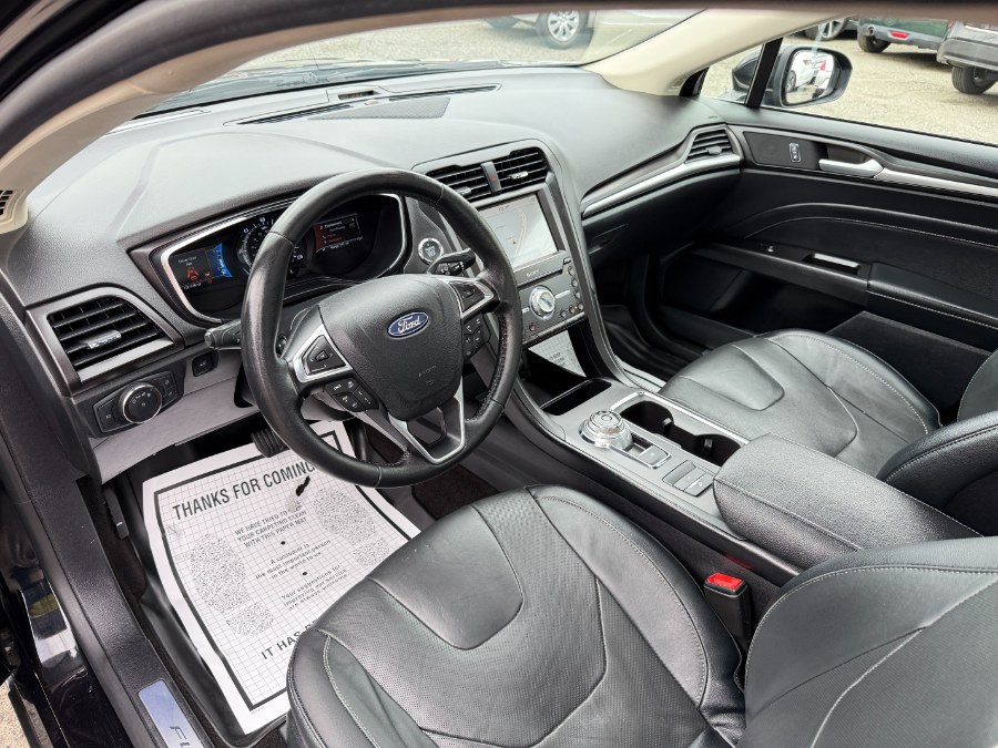 2019 Ford Fusion Energi Titanium FWD photo