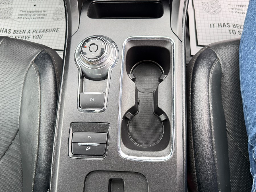 2019 Ford Fusion Energi Titanium FWD photo