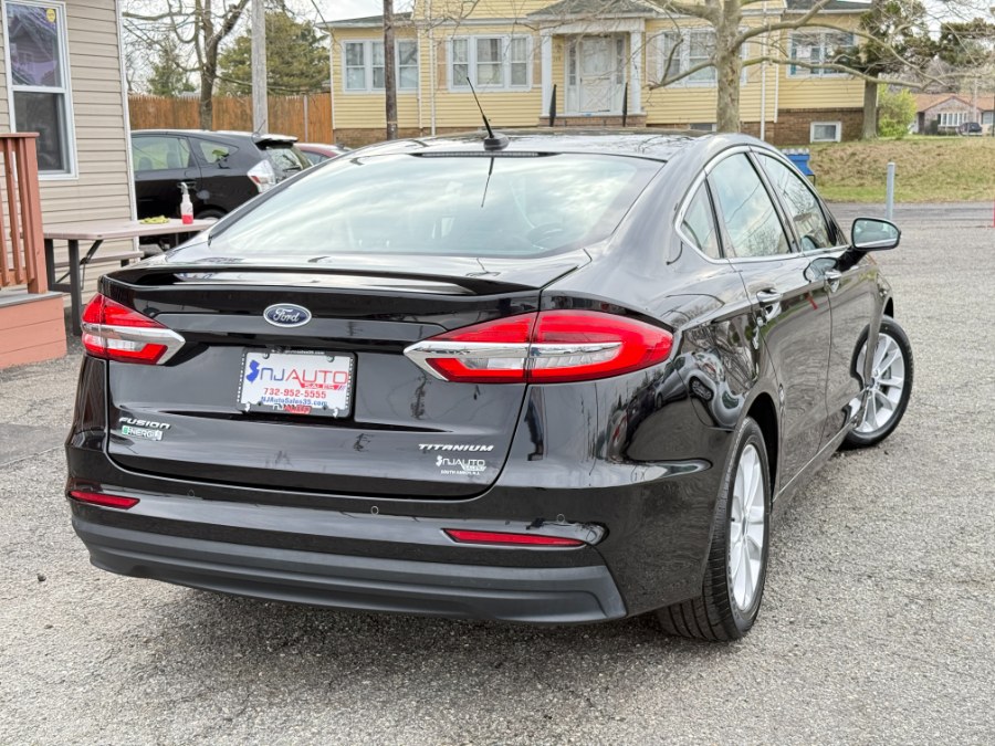 2019 Ford Fusion Energi Titanium FWD photo