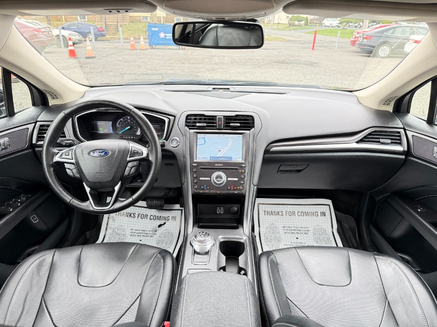 2019 Ford Fusion Energi Titanium FWD photo