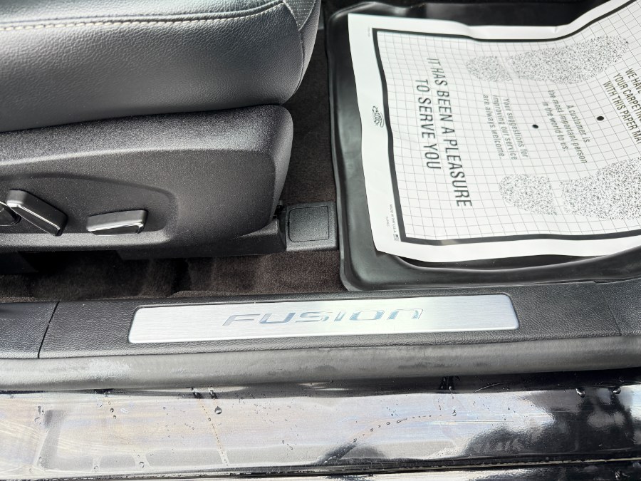 2019 Ford Fusion Energi Titanium FWD photo