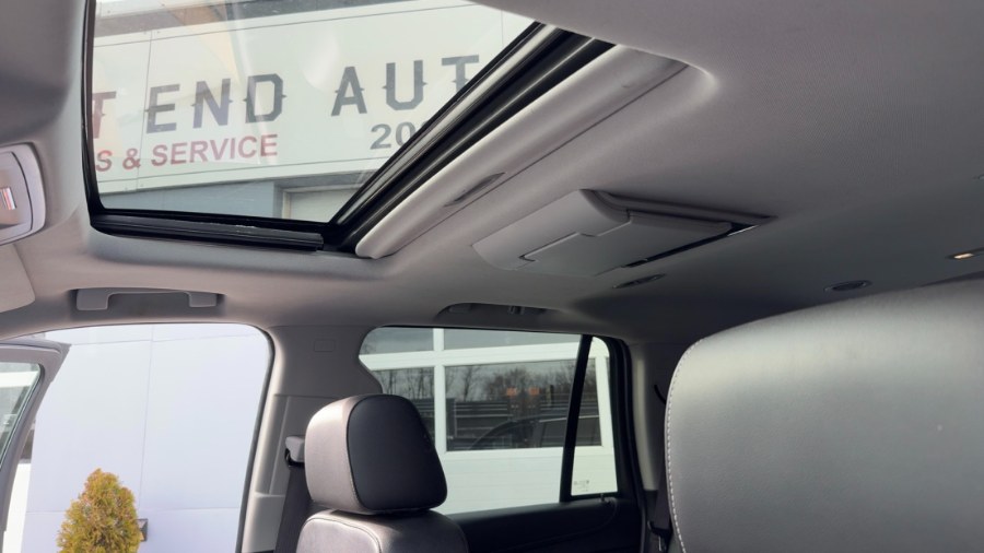 2017 GMC Yukon 4WD 4dr SLT photo