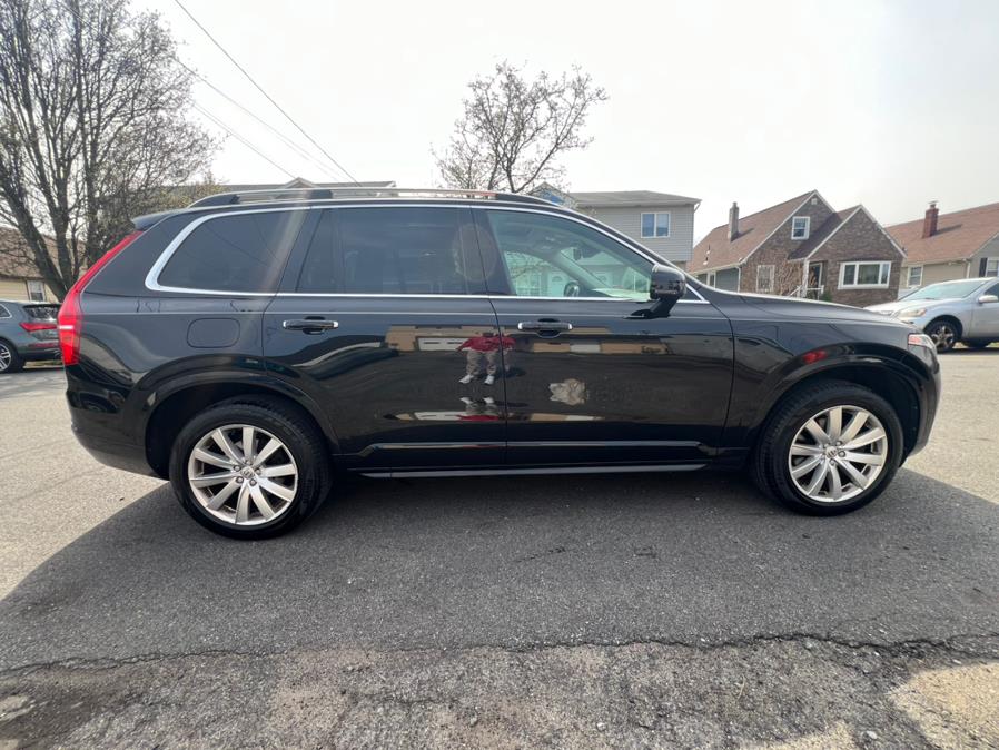 2016 Volvo XC90 AWD 4dr T6 Momentum photo