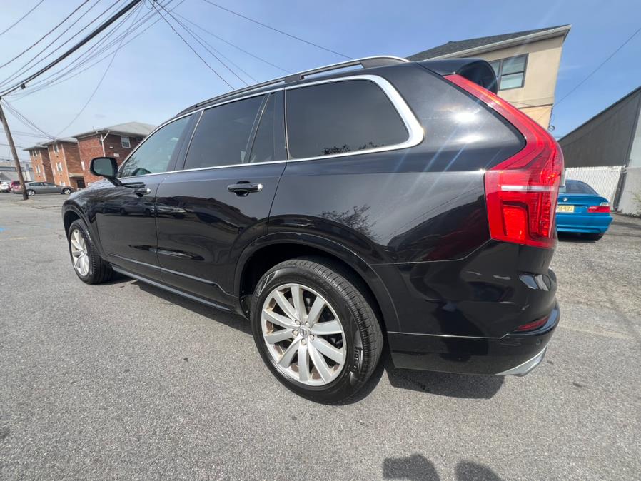 2016 Volvo XC90 AWD 4dr T6 Momentum photo
