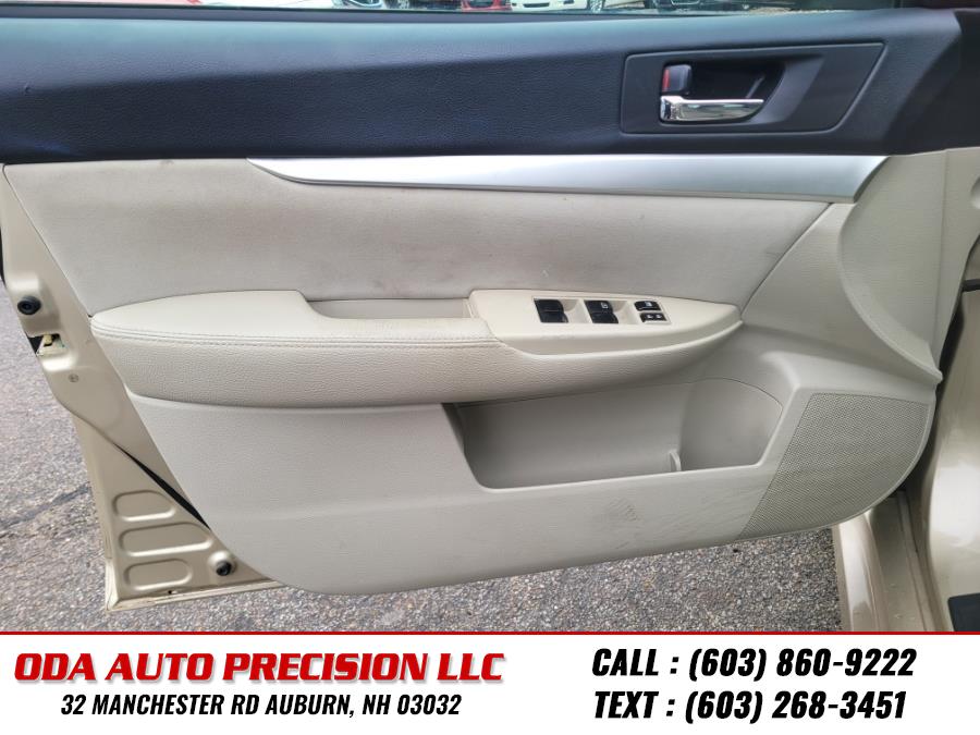 2010 Subaru Legacy 2.5i photo