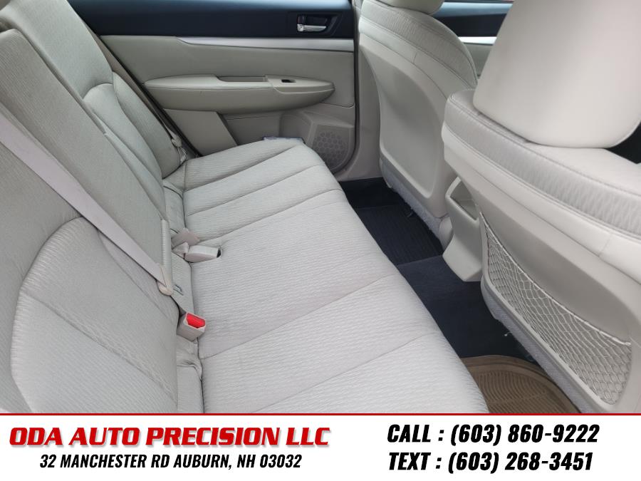 2010 Subaru Legacy 2.5i photo