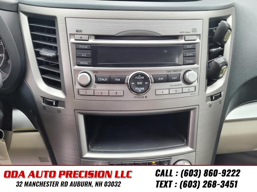 2010 Subaru Legacy 2.5i photo