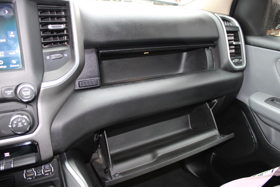 2019 RAM 1500 Big Horn/Lone Star 4x4 Quad Ca photo