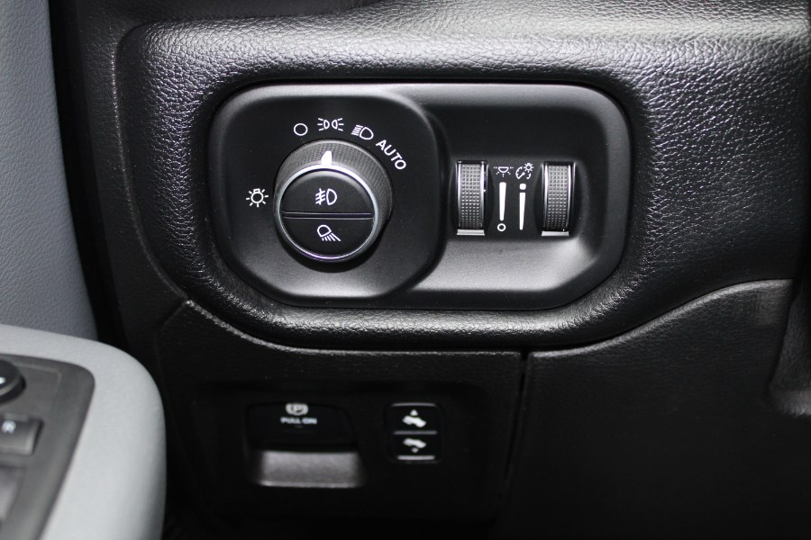 2019 RAM 1500 Big Horn/Lone Star 4x4 Quad Ca photo