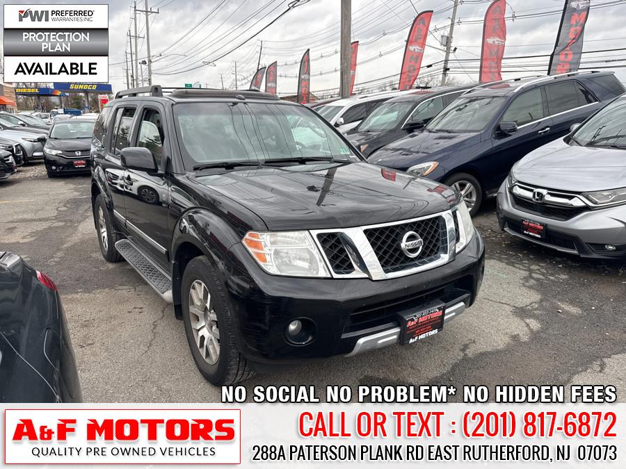 2012 Nissan Pathfinder S photo