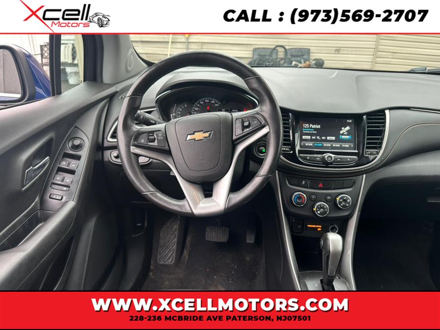2017 Chevrolet Trax AWD 4dr LT photo
