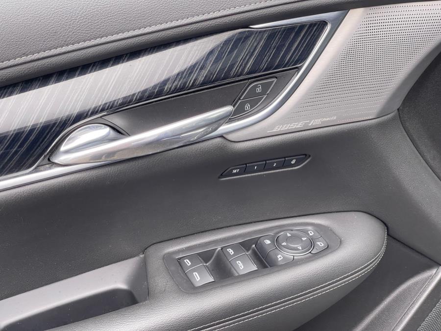 2023 Cadillac XT6 AWD 4dr Premium Luxury photo