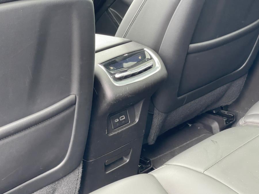 2023 Cadillac XT6 AWD 4dr Premium Luxury photo