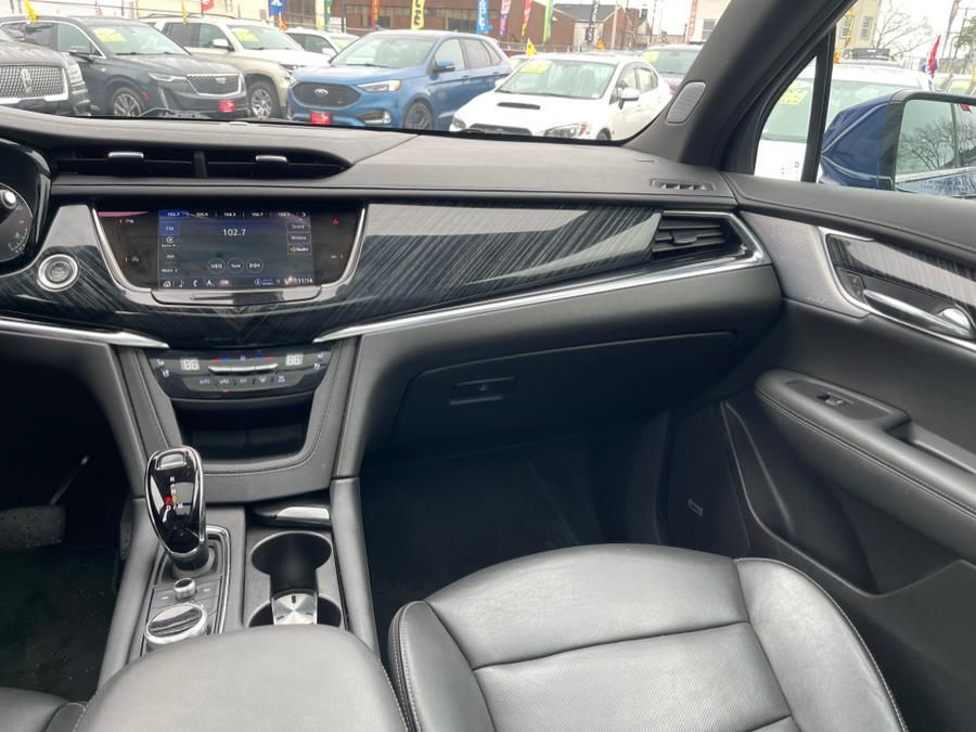 2023 Cadillac XT6 AWD 4dr Premium Luxury photo