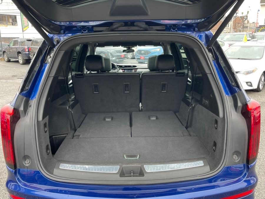 2023 Cadillac XT6 AWD 4dr Premium Luxury photo
