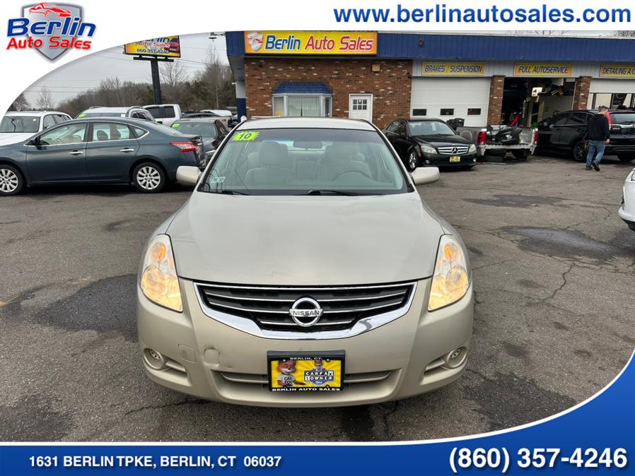 2010 Nissan Altima 2.5 photo