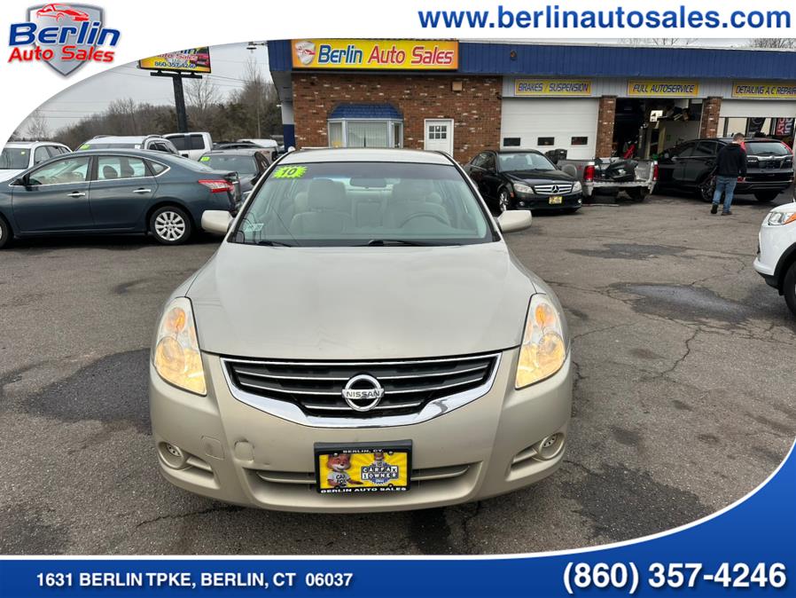 2010 Nissan Altima 2.5 photo