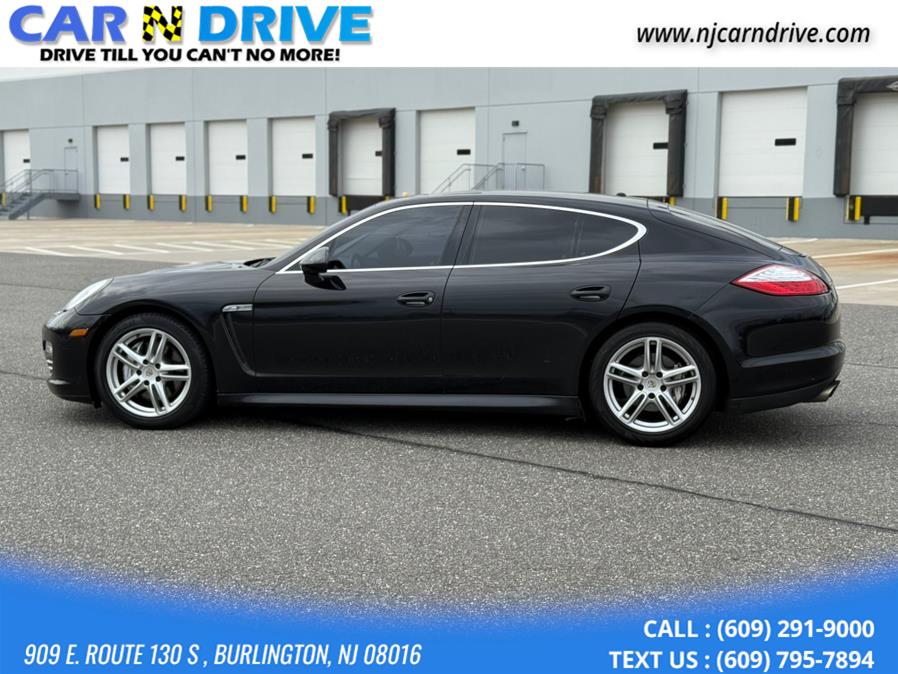 2011 Porsche Panamera 4S photo