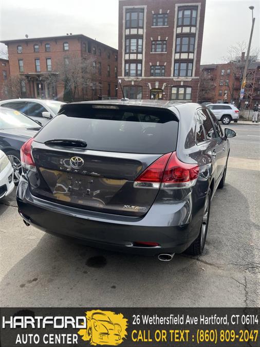 2014 Toyota Venza LE photo