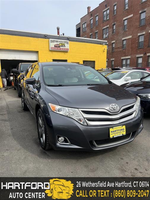 2014 Toyota Venza LE photo