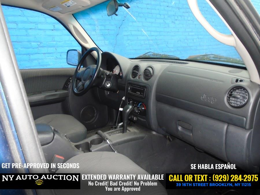 2002 Jeep Liberty Sport photo