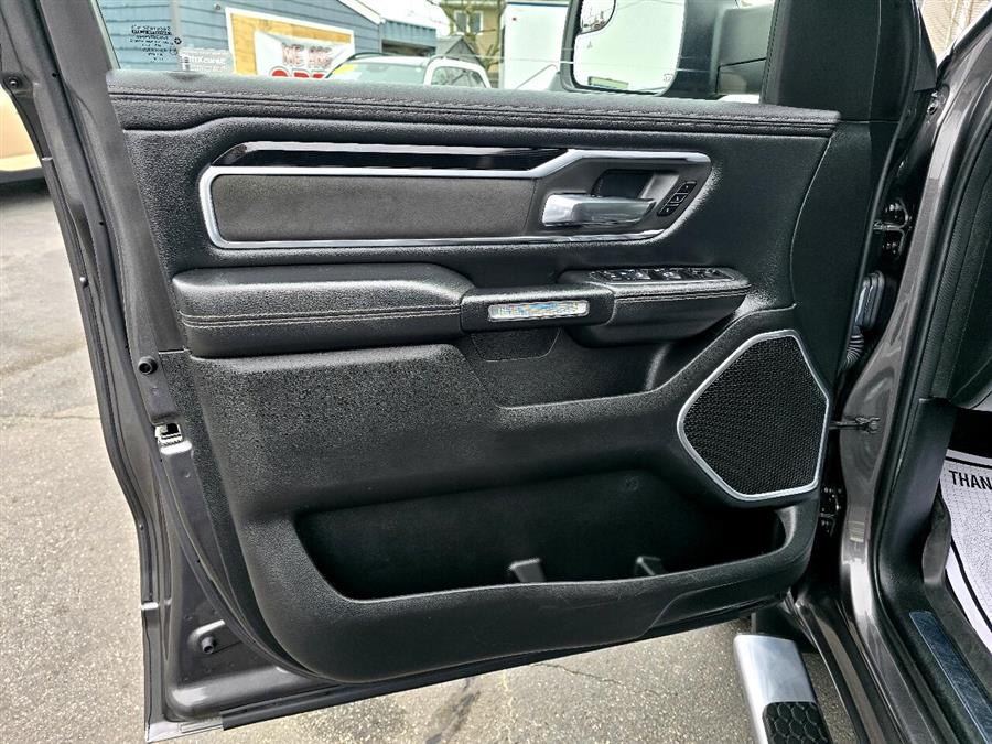 2019 RAM 1500 Laramie 4x4 Crew Cab 5'7
