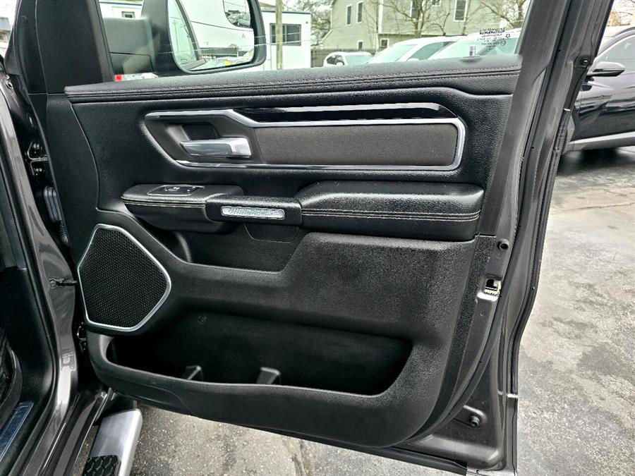 2019 RAM 1500 Laramie 4x4 Crew Cab 5'7