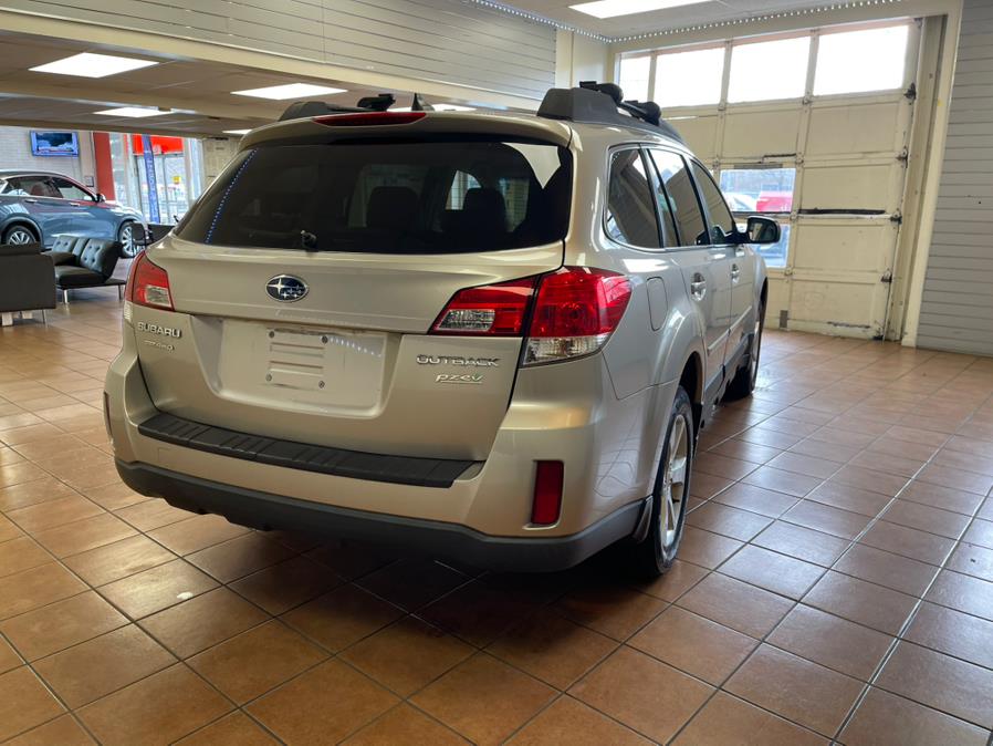 2014 Subaru Outback 2.5i Premium photo