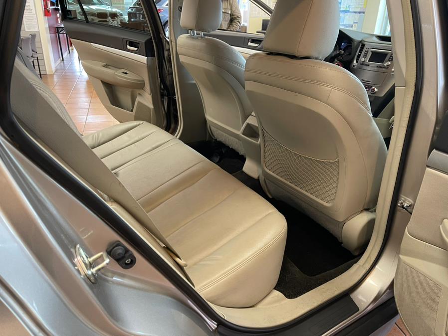 2014 Subaru Outback 2.5i Premium photo