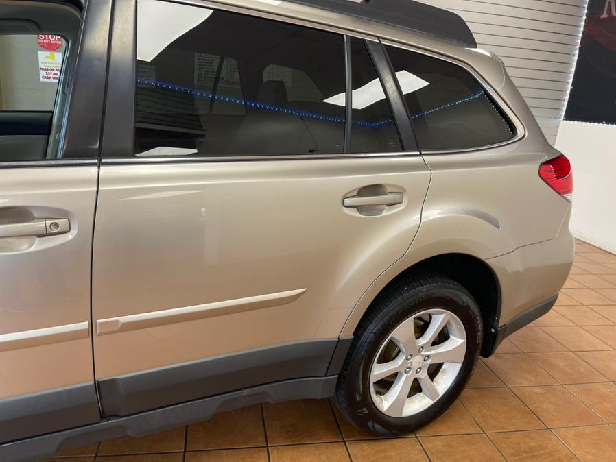 2014 Subaru Outback 2.5i Premium photo