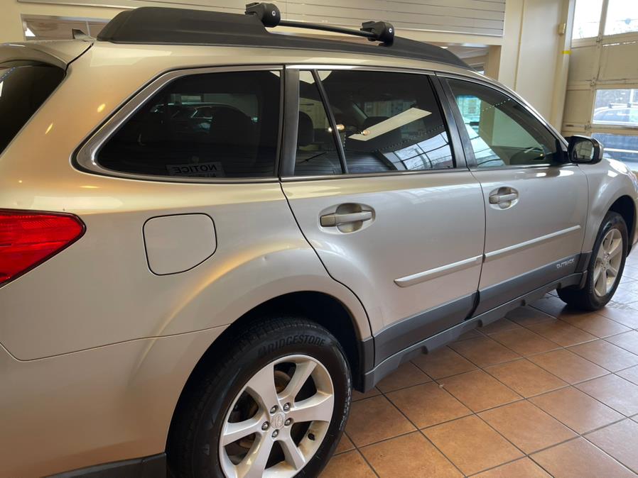 2014 Subaru Outback 2.5i Premium photo