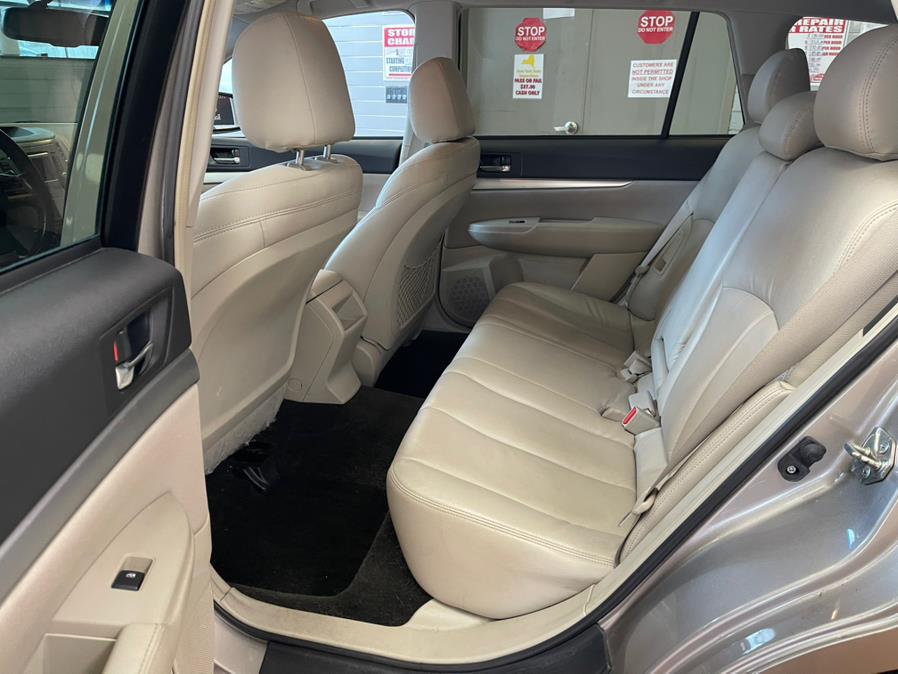 2014 Subaru Outback 2.5i Premium photo