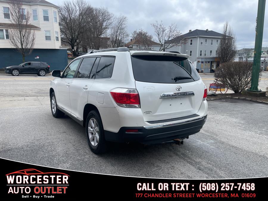 2013 Toyota Highlander photo