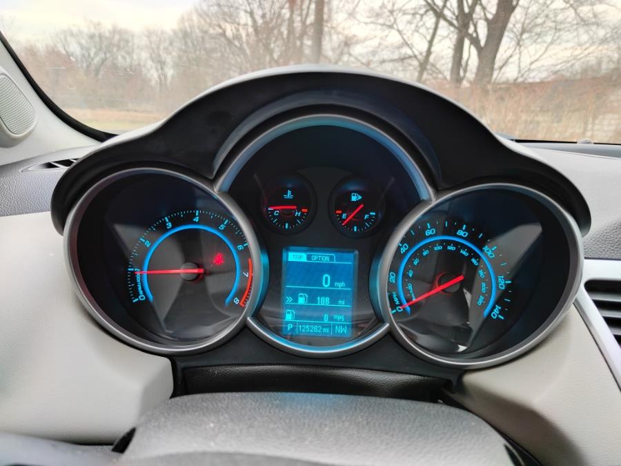 2014 Chevrolet Cruze LS Auto photo
